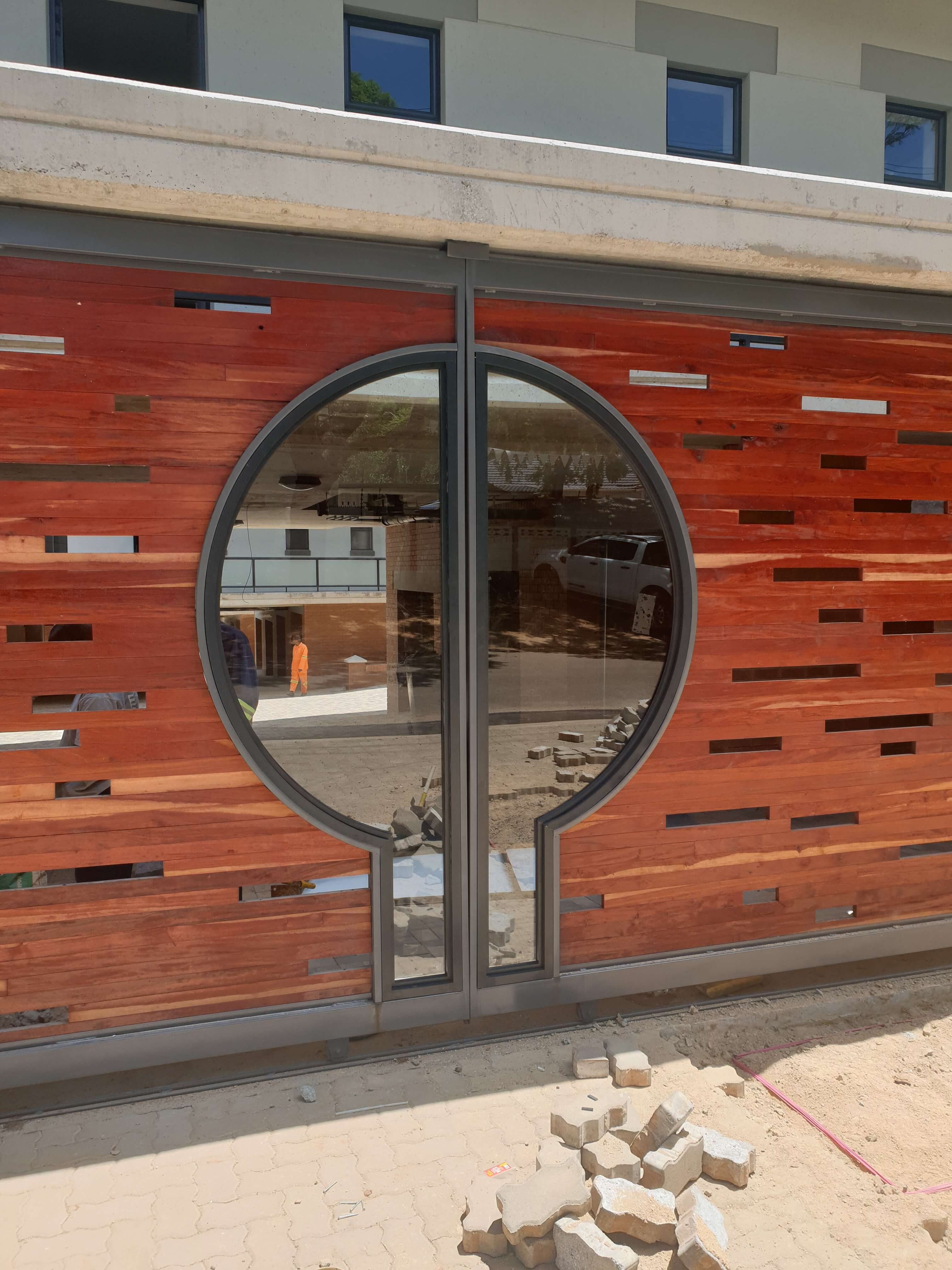 Aluminum-framed glass garage door- alufox